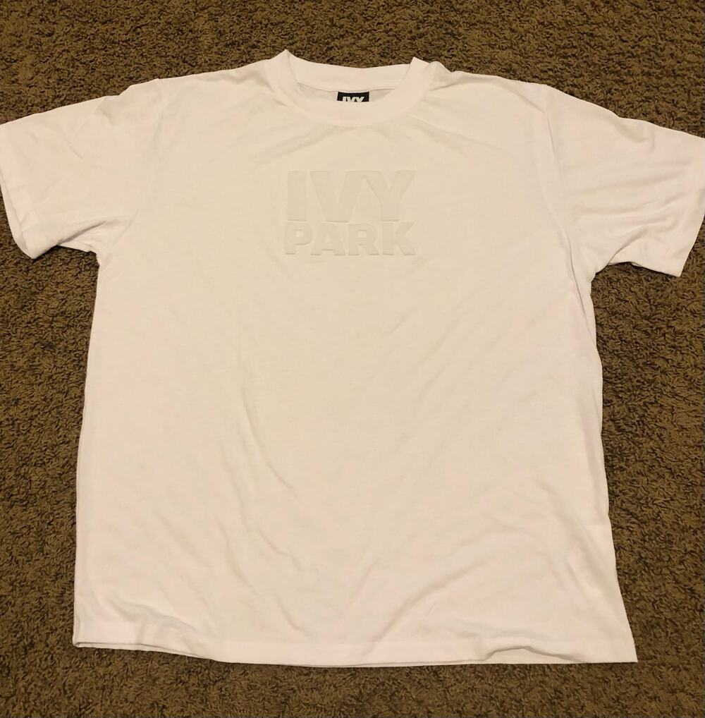 Ivy park white embossed logo t shirt men's size medium